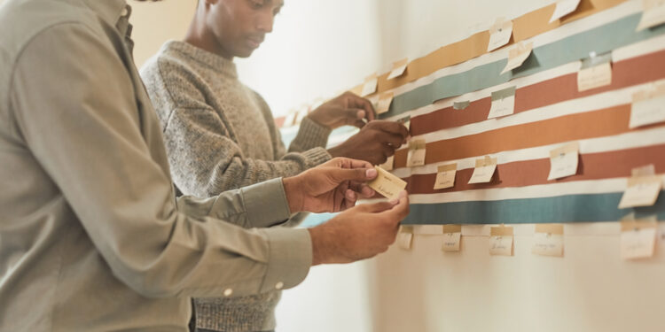 Designing Effective Historical Timelines for Better Understanding