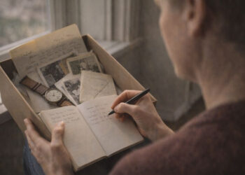 Techniques for Crafting Compact Human Life Portraits