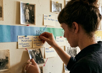 Building Timeline Narratives to Illuminate Historical Change