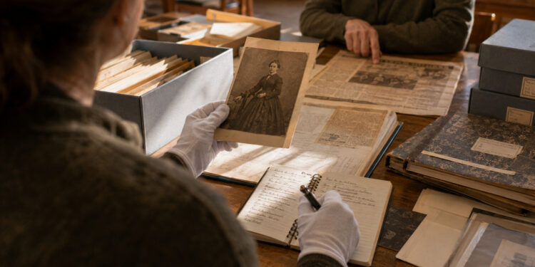 Portraits in Context: Writing Balanced Short Biographies